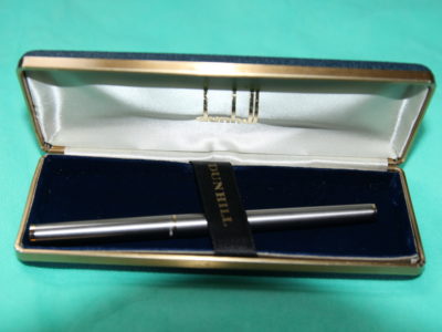 Dunhill (Montblanc Noblesse), гладкое перо из золота 750 пробы