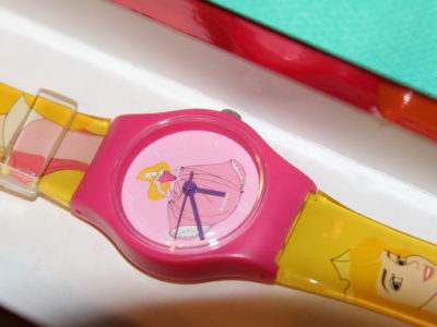 Часы Disney Спящая красавица розово-желтые