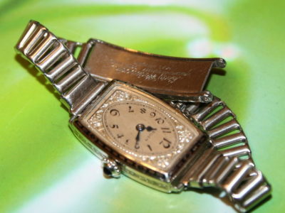 Gruen - наплавленное белое золото на браслете, отличное состояние, 20-е годы ХХ века