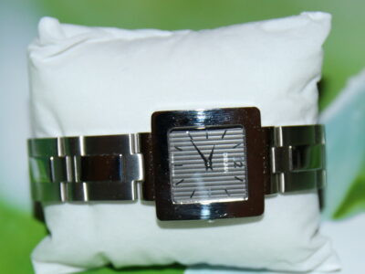 Delma Steel Squared D467.266