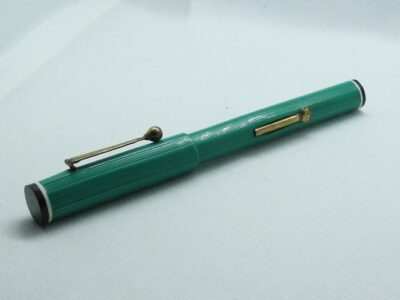 Noname зеленая немецкая ручка