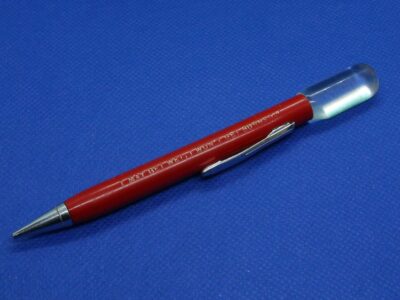 Карандаш HOTEL McCOURT (увеличительное стекло)