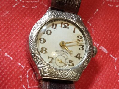 Резные часики Enicar