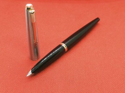 Parker 45 Black USA 14K F Golden Clip