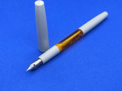 Оранжево-серая ручка Ярославль, стальное перо